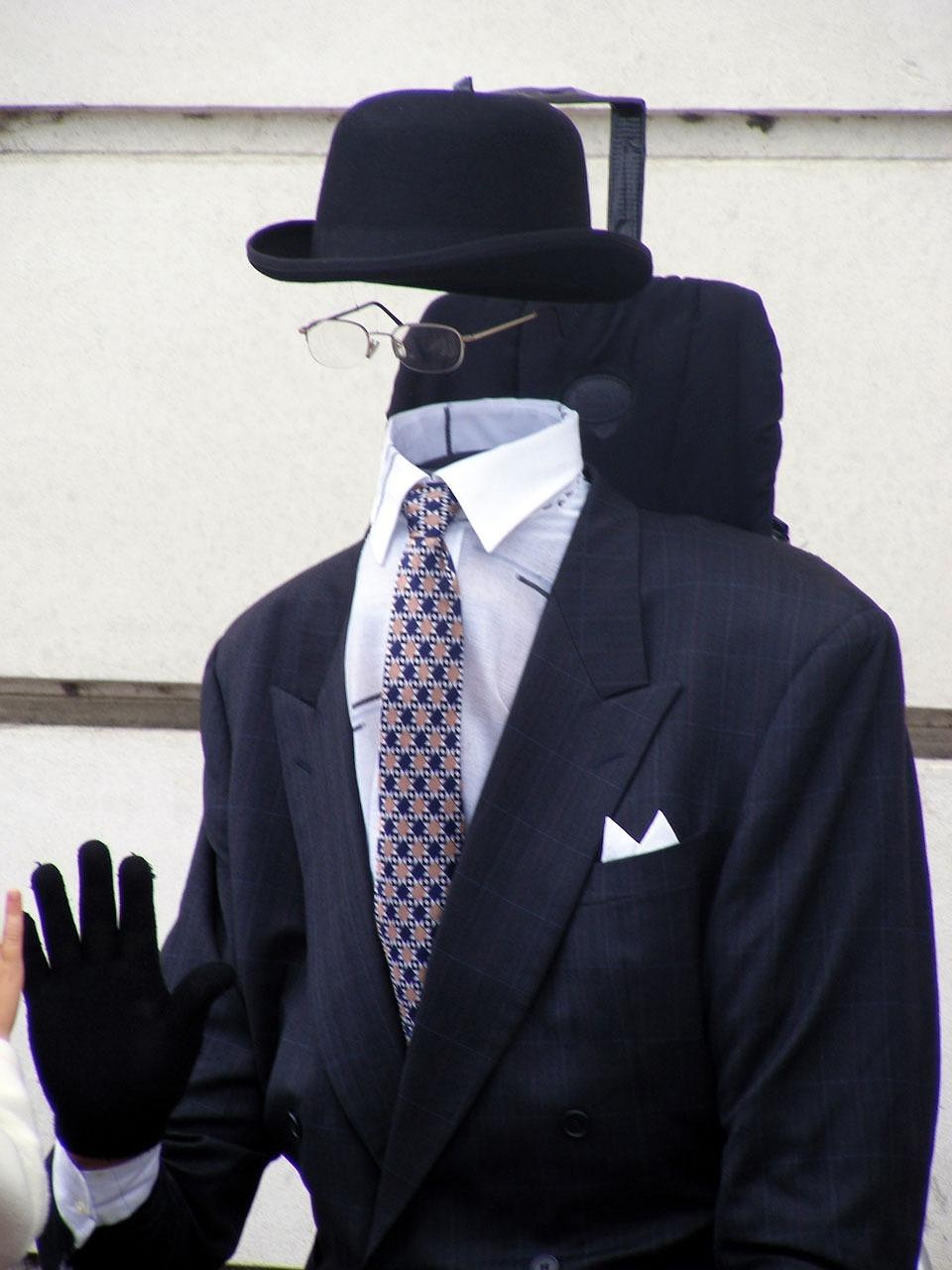 最新男士西服时尚展示，经典与时尚的完美融合
