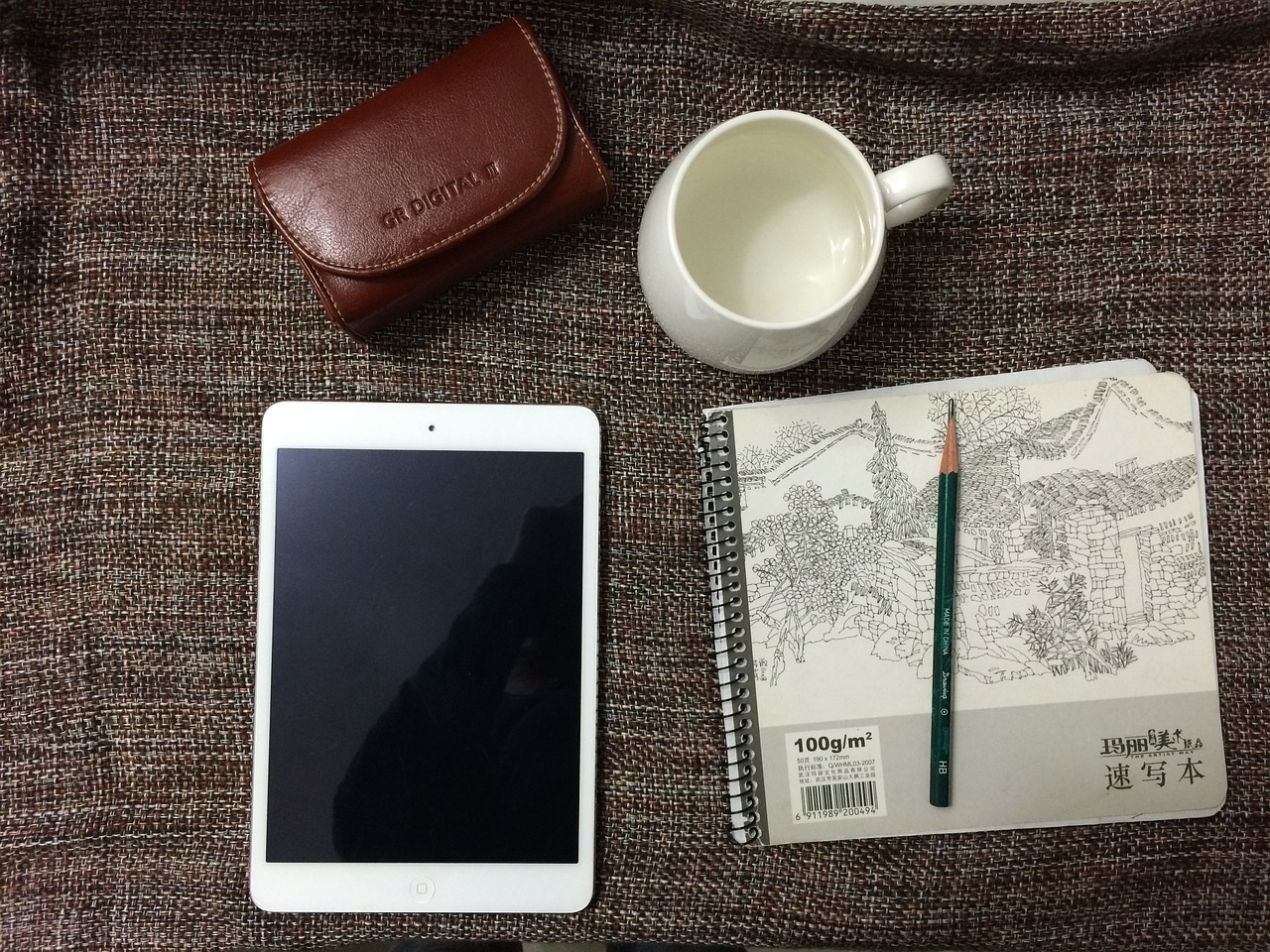 苹果新款平板iPad 6，技术与创新的完美融合亮相！