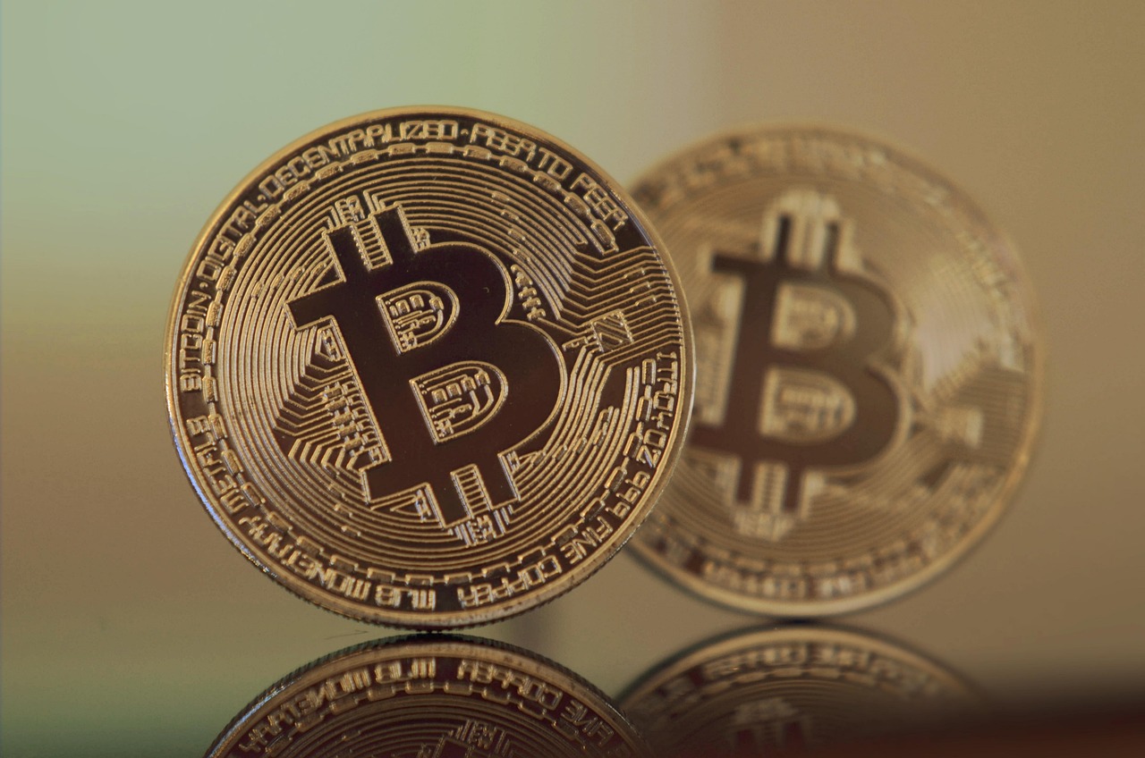 比特币价格暴跌最新动态更新，市场走势深度分析