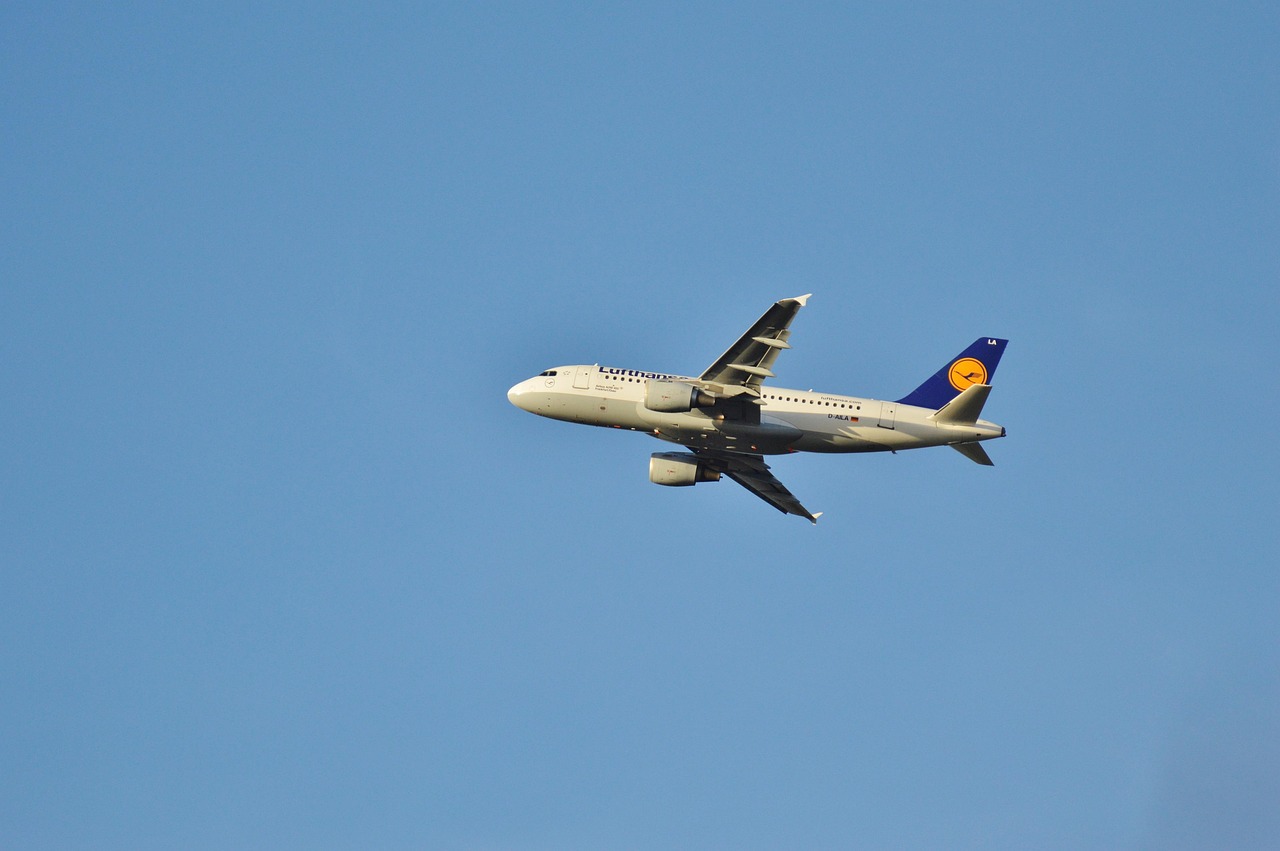 最新航班信息查询，轻松掌握航空动态，便捷出行